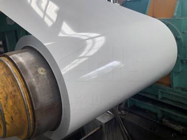 White coated aluminum coil