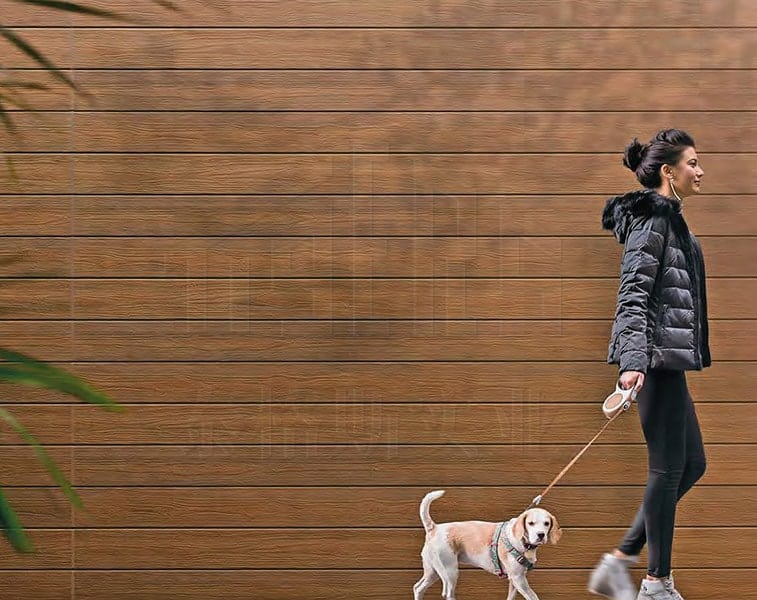 Wall decorated with wood grain aluminum panels sheet