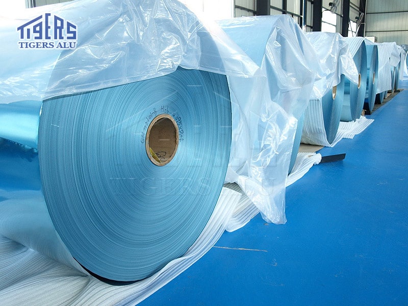 Hydrophilic aluminum foil roll