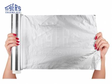 What Side of Aluminum Foil Do You Use? Thick heavy duty aluminum foil