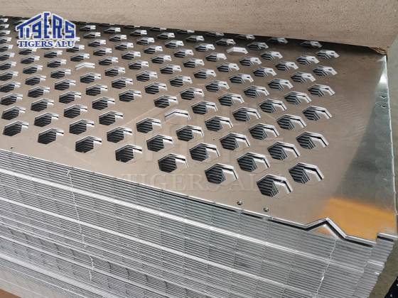 chapa de aluminio perforada
