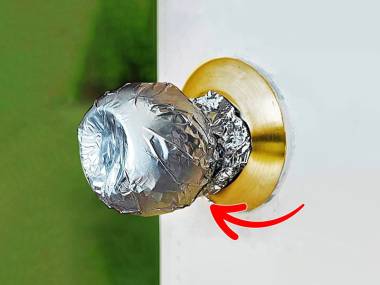 Why wrap aluminum foil around door knob when alone? Wrap aluminum foil around door knob
